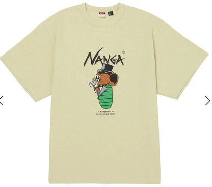 NANGA×JERRY UKAI ECO HYBRID SLEEPING JERRY MARQUEZ TEE YELLOW