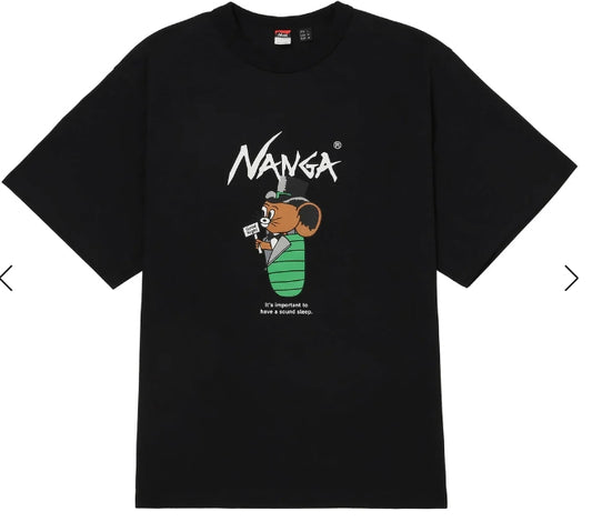 NANGA×JERRY UKAI ECO HYBRID SLEEPING JERRY MARQUEZ TEE BLACK